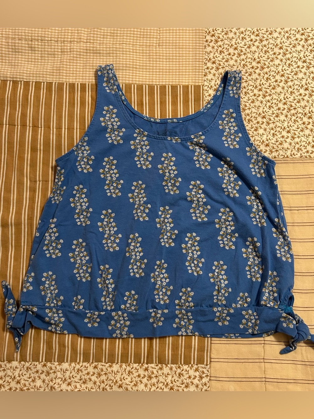 Girls Patagonia blue floral tank top size XL/14